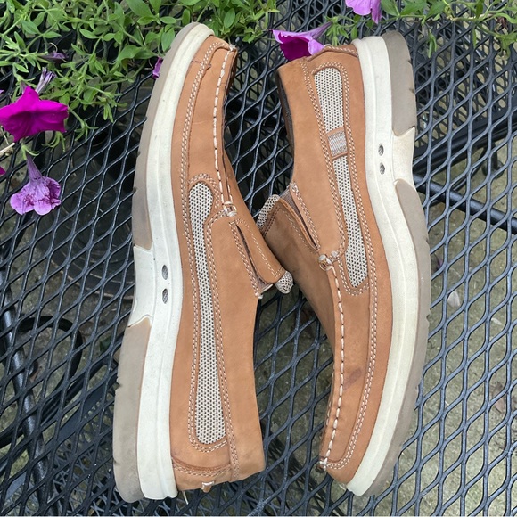 Men’s Khombu Comfortable Tan Leather Upper Slip On Shoes! - Picture 3 of 15